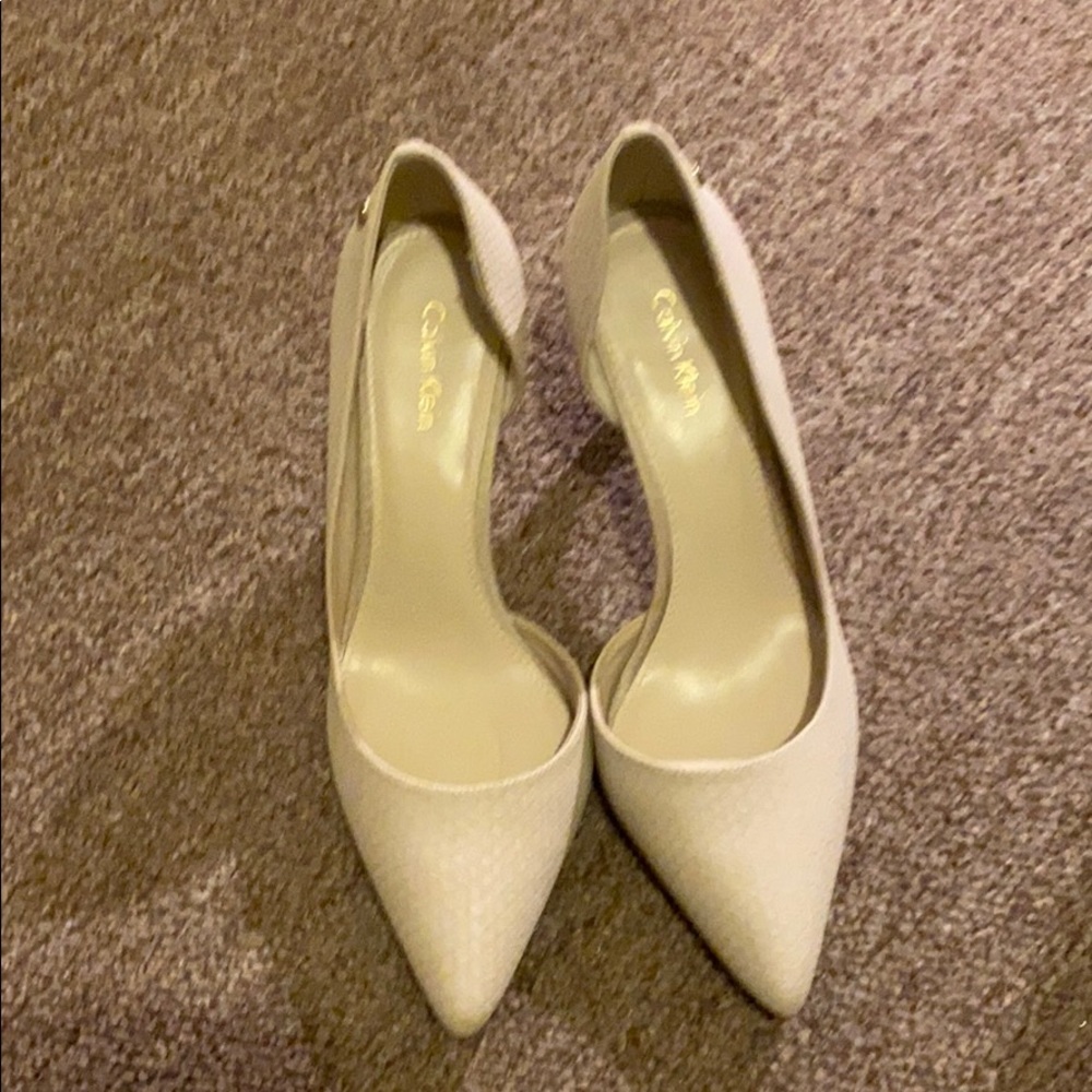 Lightly worn Calvin Klein short closed toed heel